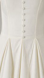Elegance Sleeveless Pleated Midi Dress with Button Details