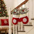 Twinkling Christmas Mitten Wreath