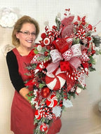 Candy Cane Christmas Wreath🍭